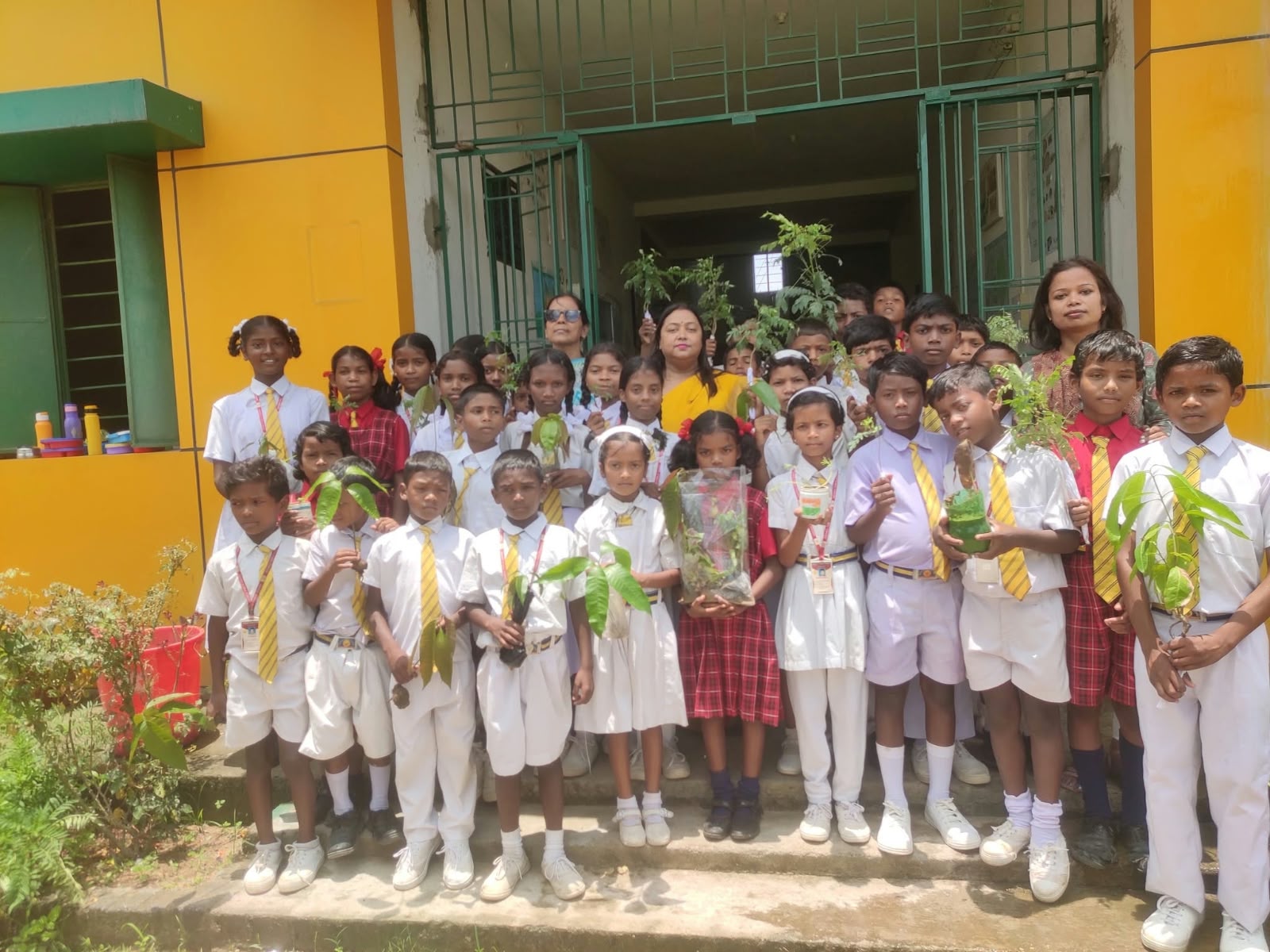Eco Club Members with Saplings Group Photo